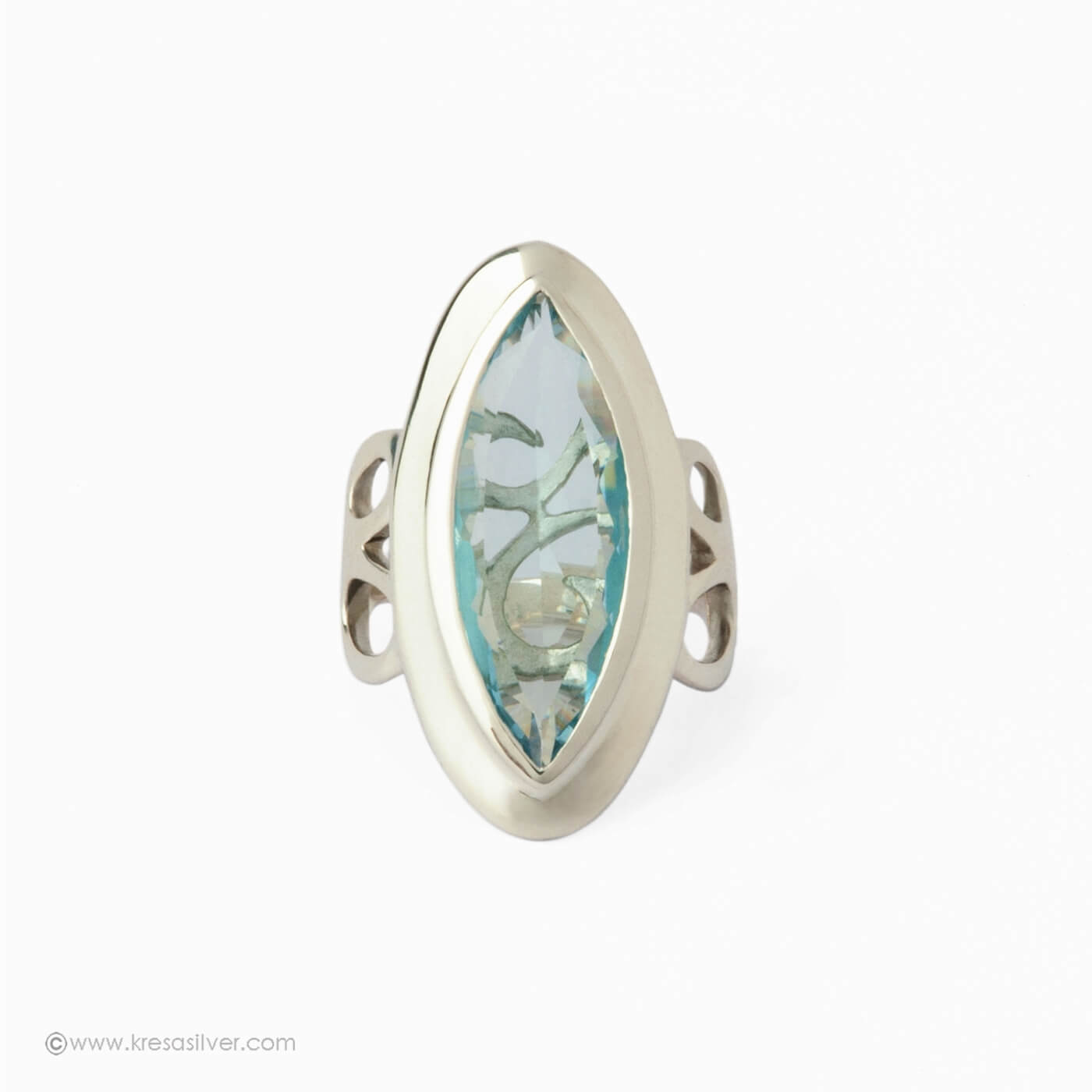 Dew Drop Marquise Ring - Blue